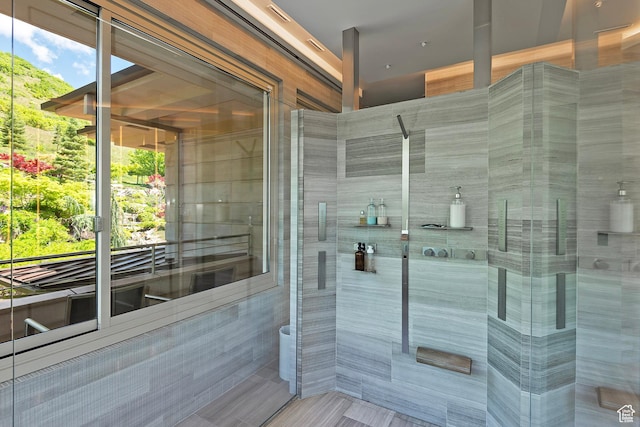 1559 E Tomahawk Dr N, Salt Lake City, UT 84103 - bathroom featuring a wealth of natural light