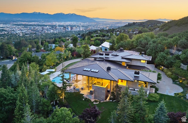 1559 E Tomahawk Dr N, Salt Lake City, UT 84103 - view of aerial view at dusk
