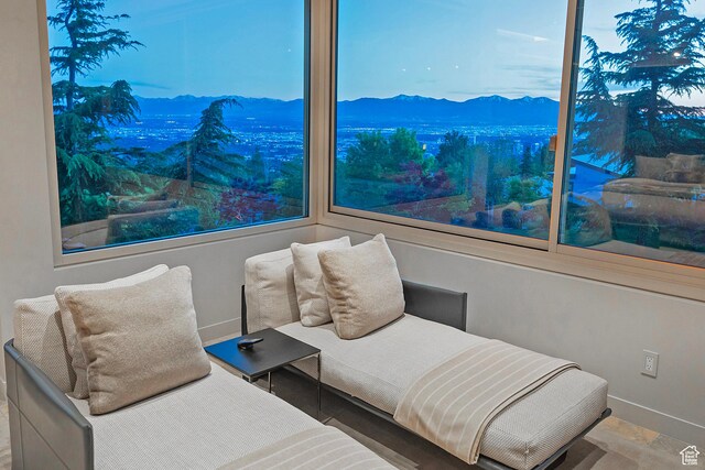 1559 E Tomahawk Dr N, Salt Lake City, UT 84103 - living area featuring a mountain view
