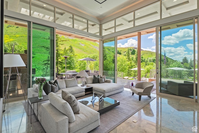 1559 E Tomahawk Dr N, Salt Lake City, UT 84103 - view of sunroom / solarium