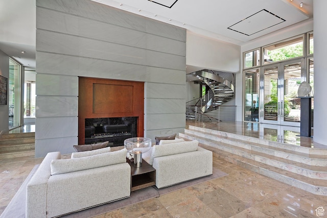 1559 E Tomahawk Dr N, Salt Lake City, UT 84103 - view of living room