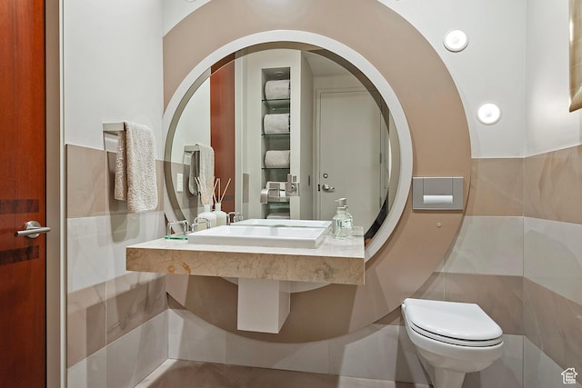 1559 E Tomahawk Dr N, Salt Lake City, UT 84103 - bathroom with toilet