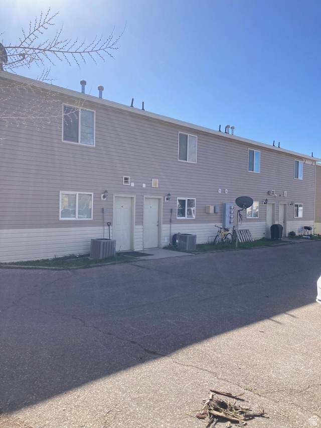 818 S 50 E, Vernal, UT 84078 - back of house with central AC
