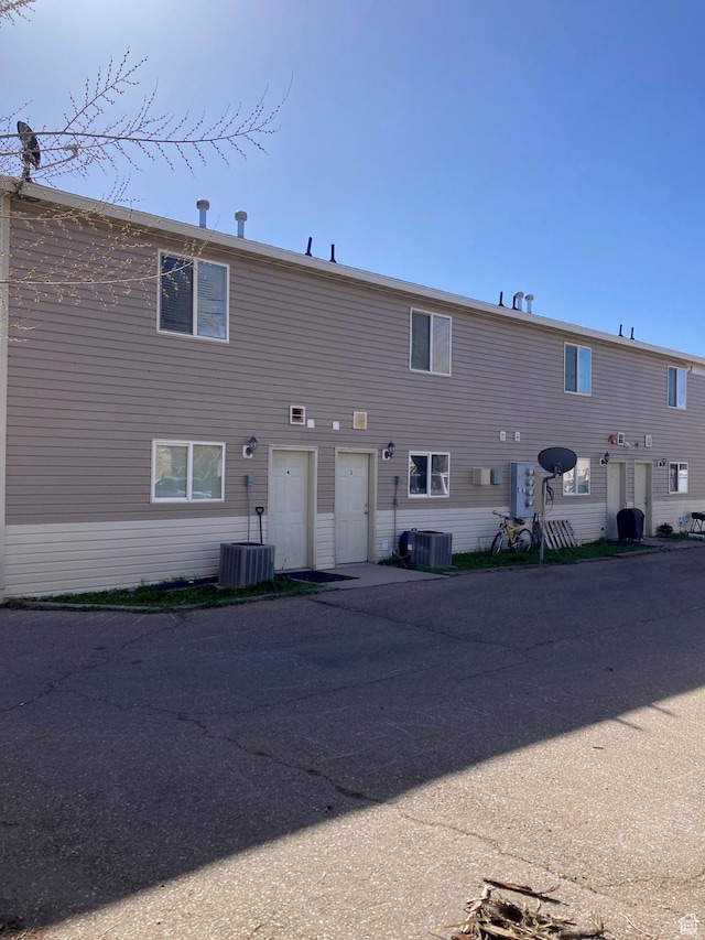 818 S 50 E, Vernal, UT 84078 - back of property with central AC