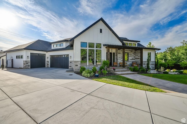 8122 S Willow Creek Cv, Cottonwood Heights, UT 84093 - view of front of home with a garage