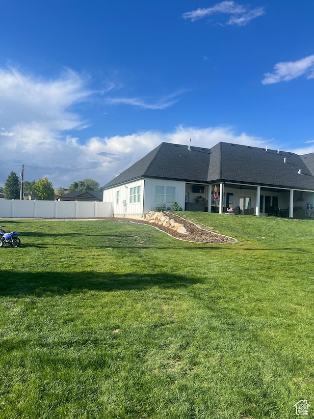 40 E 200 N, Castle Dale, UT 84513 - rear view of property with a lawn