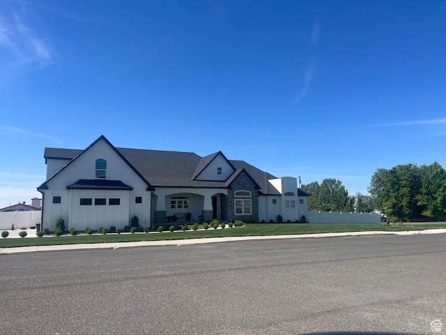 40 E 200 N, Castle Dale, UT 84513 - view of front of property featuring a front lawn