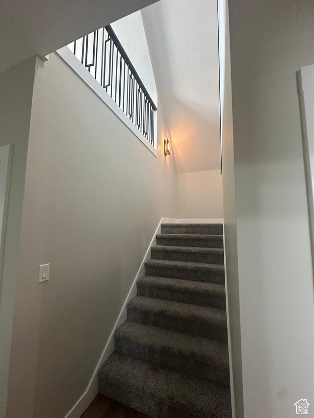 40 E 200 N, Castle Dale, UT 84513 - view of stairway
