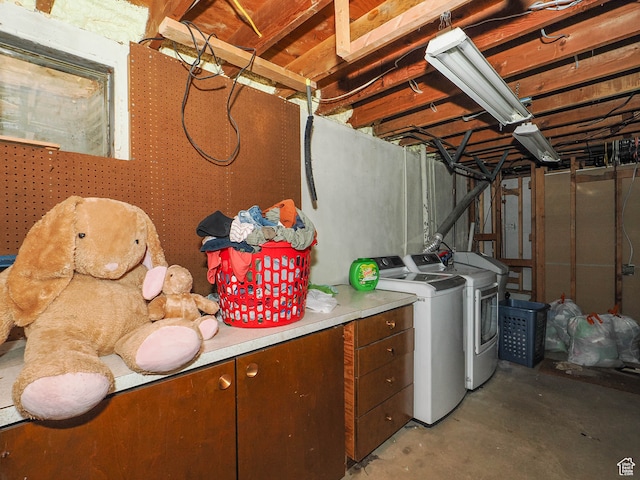 basement with washer and dryer