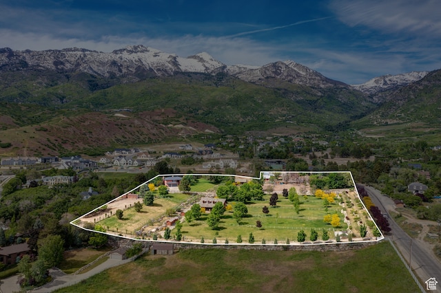 drone / aerial view with a mountain view