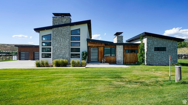 1245 E Draper Ln, Wallsburg, UT 84082 - contemporary home featuring a front yard