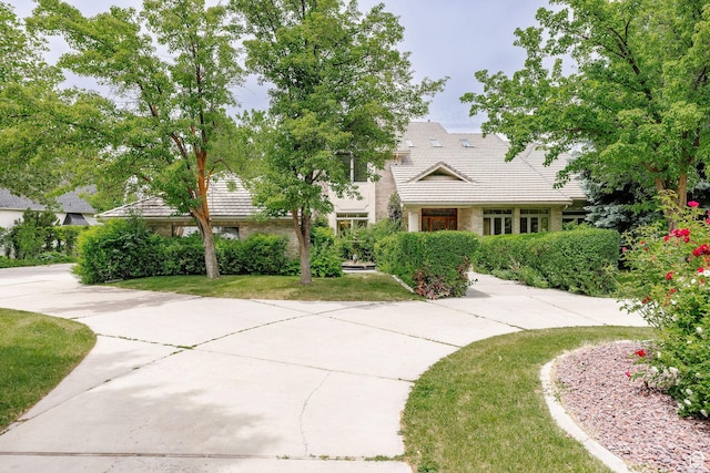 1387 E 260 N, Logan, UT 84321 - view of front of home featuring a front yard