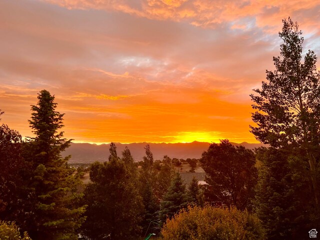 3128 E Hunters Ridge Way, Heber City, UT 84032 - nature at dusk with a mountain view