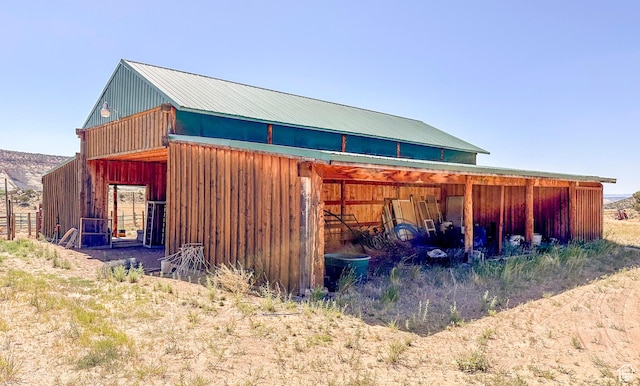 view of outdoor structure