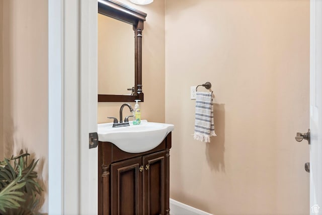 1536 S Cliff Dr, Apple Valley, UT 84737 - bathroom featuring vanity