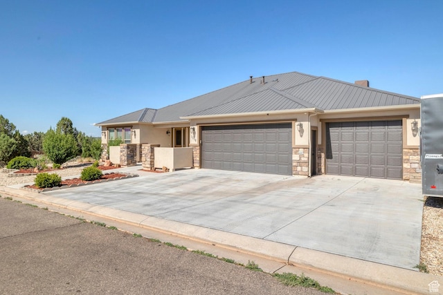 1536 S Cliff Dr, Apple Valley, UT 84737 - view of front of house featuring a garage