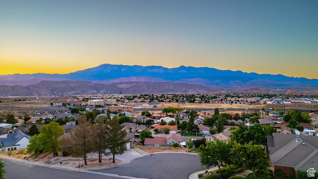 2523 W Spilsbury Ct, Hurricane, UT 84737 - view of mountain feature