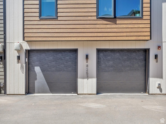 8257 N Sandalwood Ln, Park City, UT 84098 - view of garage