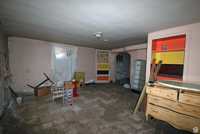 465 N 100 E, Tooele, UT 84074 - below grade area with arched walkways