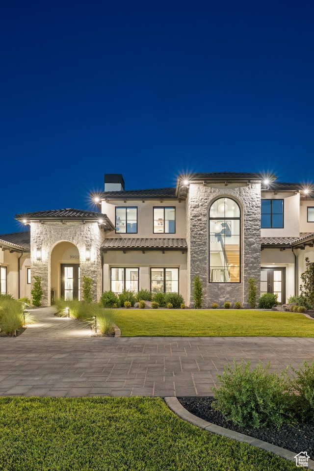 3905 S Quarry Ridge Dr, St George, UT 84790 - view of front of property featuring a yard