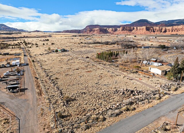 192 S River Rd, Torrey, UT 84775