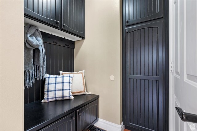 mudroom featuring baseboards