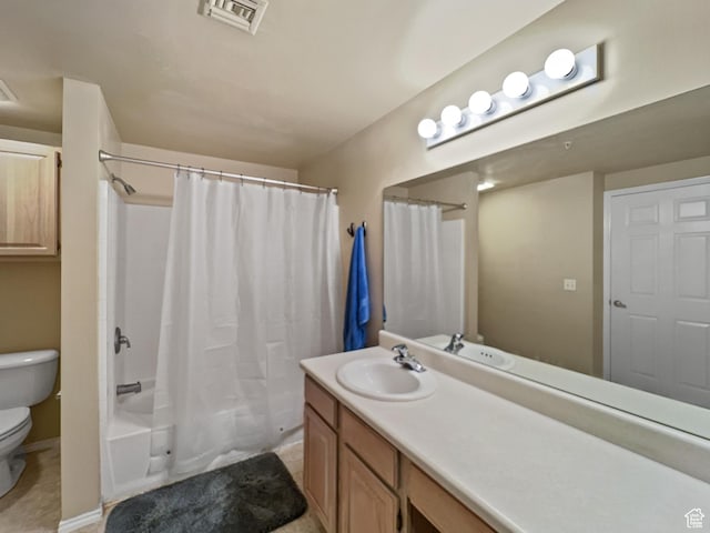 900 Bitner Rd Unit M12, Park City, UT 84098 - full bathroom with toilet, vanity, and shower / tub combo with curtain