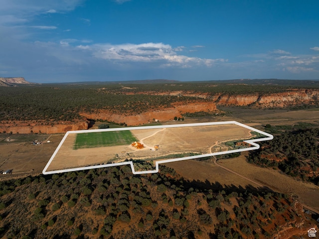 5605 N Johnson Canyon Rd, Kanab, UT 84741 - aerial view of sparsely populated area with property boundaries highlighted