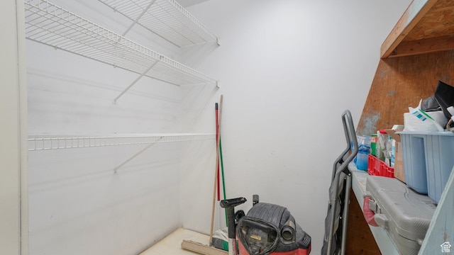 401 N Fairgrounds Rd, Price, UT 84501 - view of spacious closet