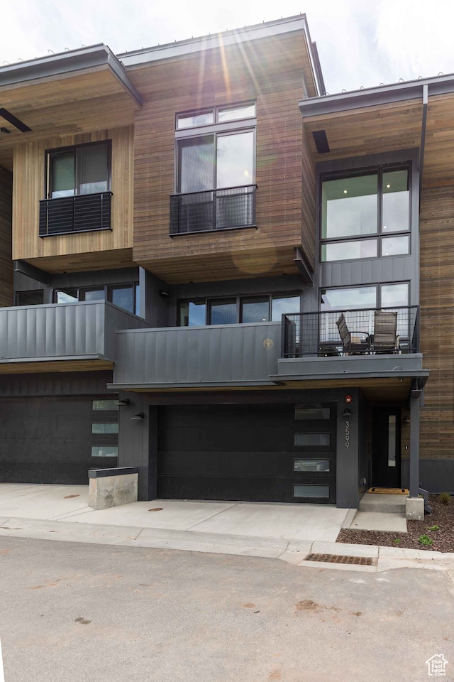 3599 Ridgeline Dr Unit 2, Park City, UT 84098 - view of front of property featuring a balcony and a garage