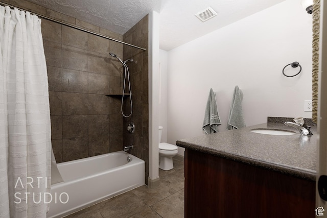 267 N 250 W, La Verkin, UT 84745 - full bathroom with vanity, shower / bathtub combination with curtain, visible vents, tile patterned floors, and toilet