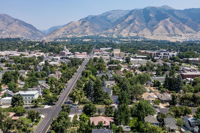 drone / aerial view featuring a mountain view