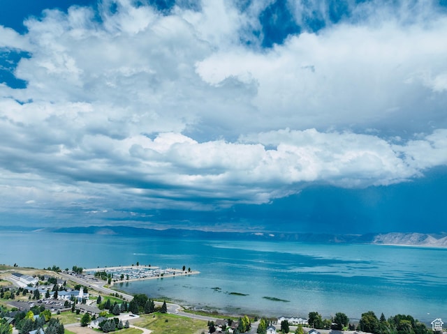 588 W Raspberry Patch Rd, Garden City, UT 84028 - property view of water