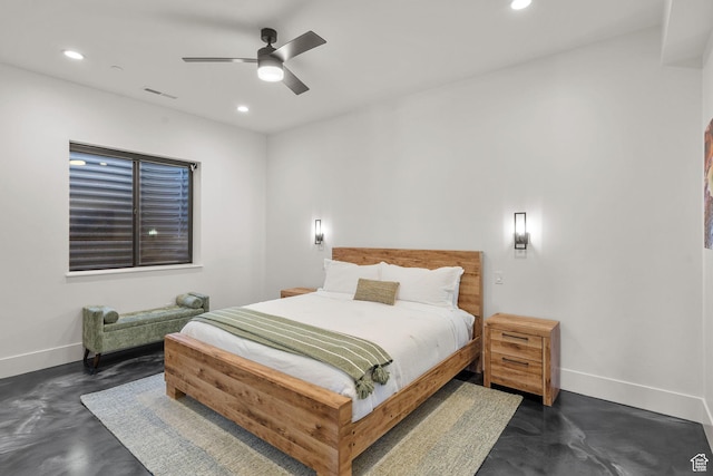 bedroom with ceiling fan