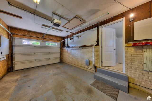 414 W Park Dr W Unit 14, Moab, UT 84532 - garage featuring a garage door opener