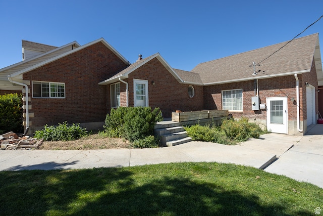 310 S 100 W, Centerfield, UT 84622 - single story home with a front lawn