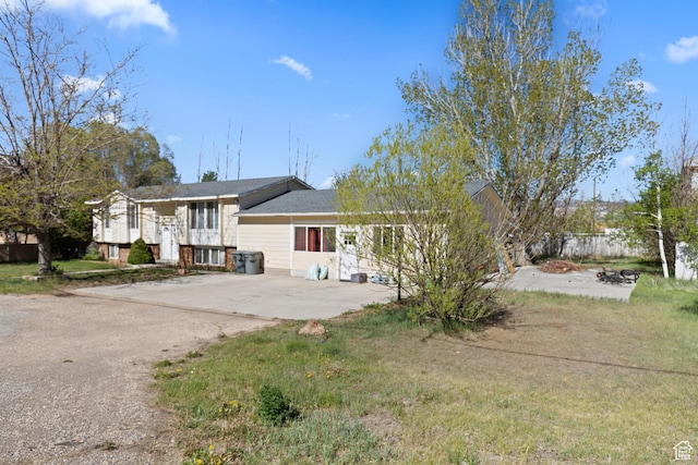 bi-level home with driveway