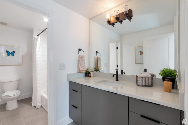 165 S Farmhouse Cir, Kaysville, UT 84037 - full bathroom featuring toilet, vanity, baseboards, tile patterned floors, and shower / bath combo