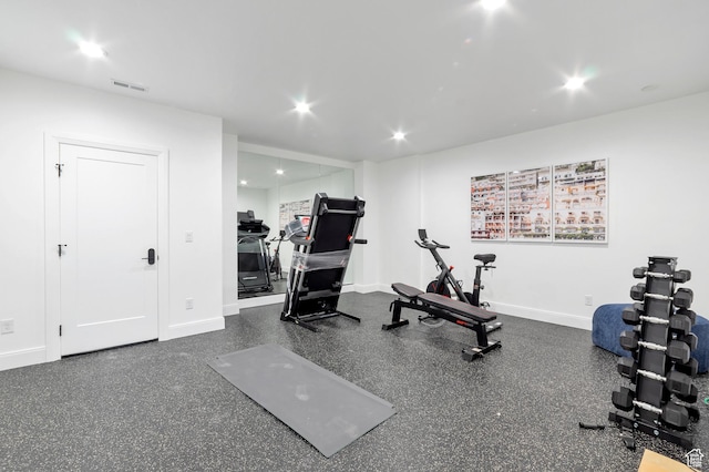 165 S Farmhouse Cir, Kaysville, UT 84037 - workout area featuring recessed lighting, visible vents, and baseboards