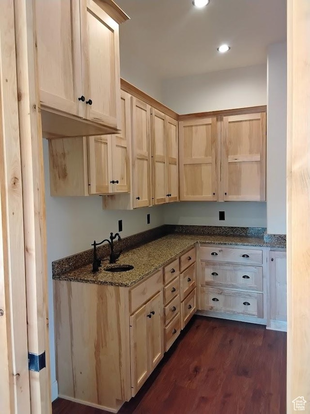630 W 150 S, Torrey, UT 84775 - kitchen with light brown cabinetry, a sink, dark stone counters, dark wood-style flooring, and recessed lighting