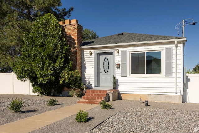 view of front of property