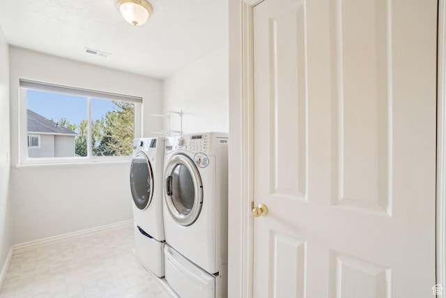678 Eagle Way, Fruit Heights, UT 84037 - laundry area with washer and clothes dryer, light floors, laundry area, visible vents, and baseboards