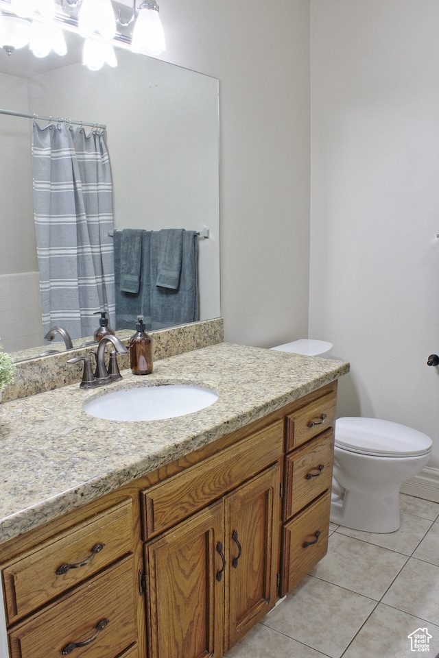 715 W 1600 N, Mapleton, UT 84664 - full bath with vanity, toilet, tile patterned floors, and a shower with shower curtain