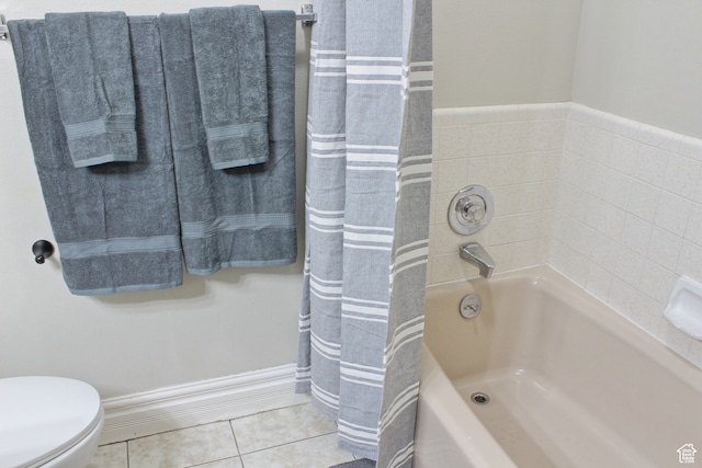 715 W 1600 N, Mapleton, UT 84664 - full bathroom with a tub to relax in, tile patterned floors, toilet, and a shower with shower curtain