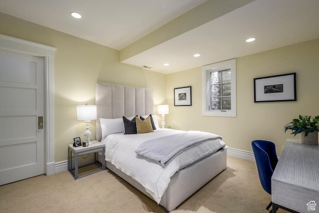 bedroom featuring light carpet, baseboards, visible vents, and recessed lighting