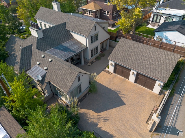 birds eye view of property featuring a residential view