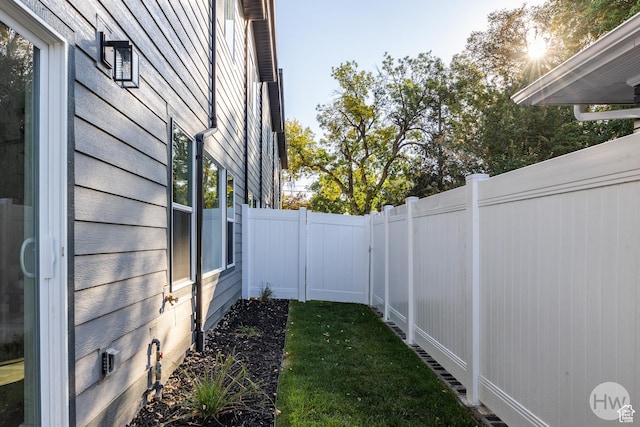 608 E Simpson Ave S, Salt Lake City, UT 84106 - view of yard with a fenced backyard