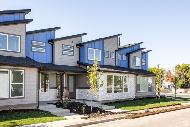 608 E Simpson Ave S, Salt Lake City, UT 84106 - view of front of property with board and batten siding and roof with shingles