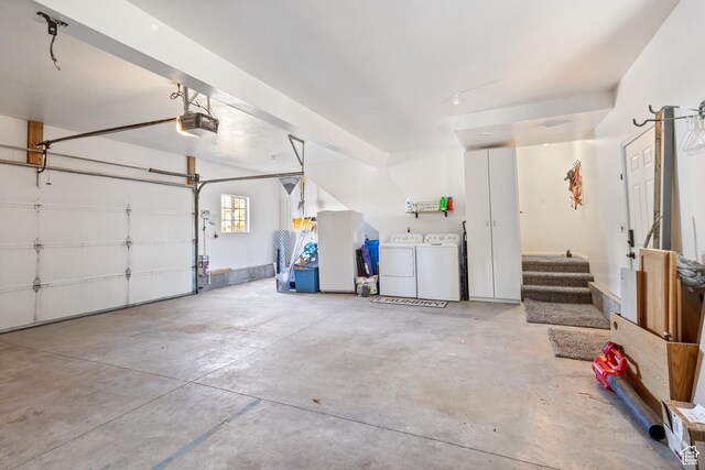 331 W 200 N, Delta, UT 84624 - garage featuring independent washer and dryer and a garage door opener