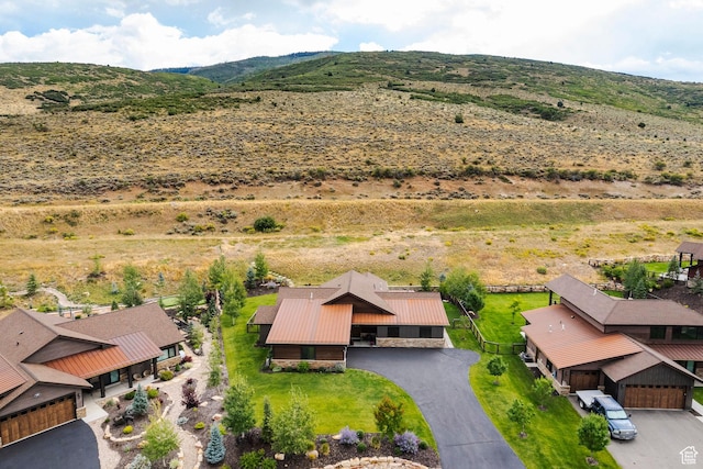 bird's eye view featuring a mountain view